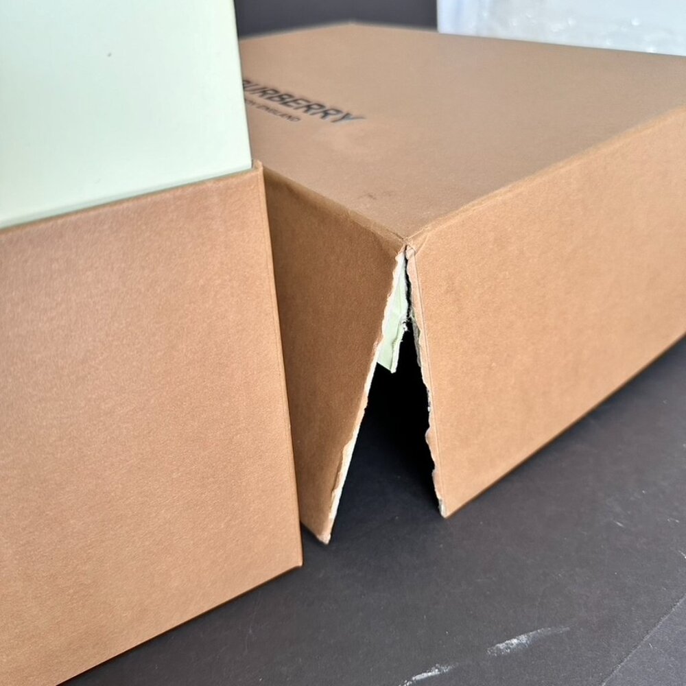 Burberry Logo Bonnet Bucket Hat Clear Visor Size M NEW - Picture 11 of 11